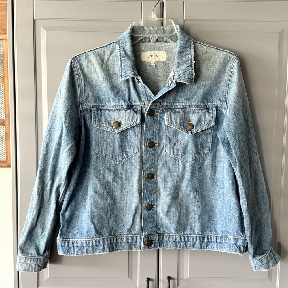THE GREAT. Women's The Slouchy Great Plains Wash Jean Jacket, Light Wash, 1